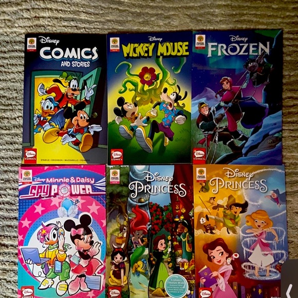 Set of six Disney comic books NEW - Picture 1 of 1